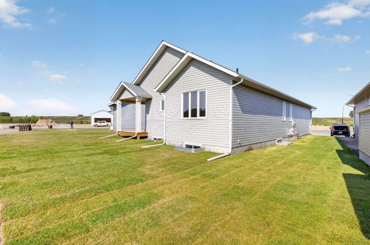New 3 bedroom bungalow in Valarosa, Didsbury