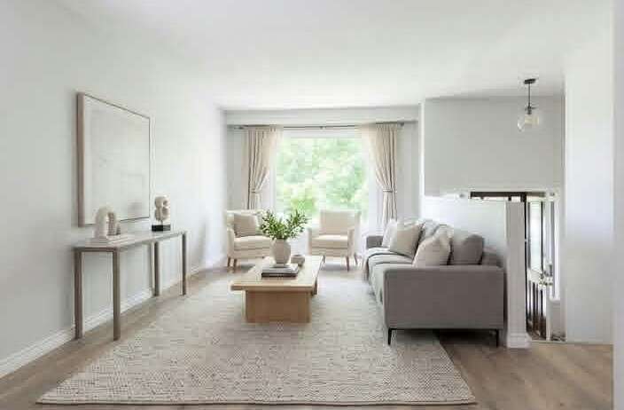 WELL KEPT RAISED BUNGALOW. Owned by Builder 25 yr