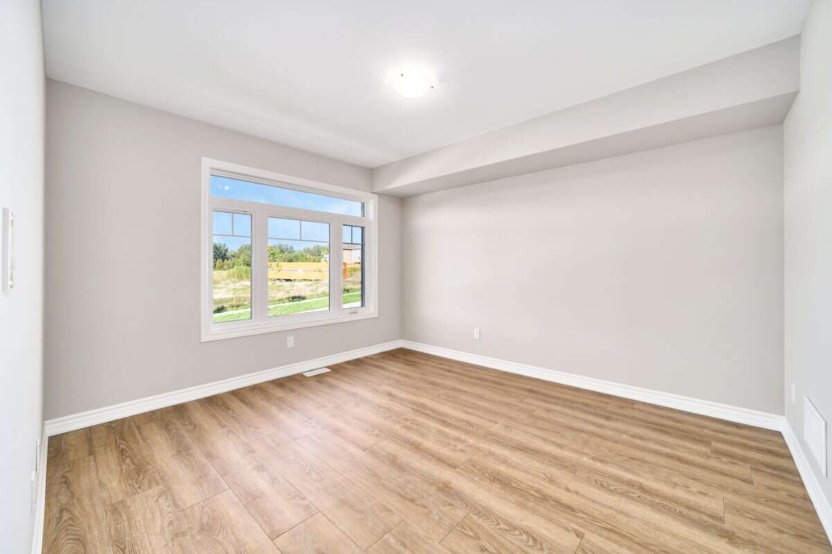 Move-In Ready 3-Bedroom Townhome in Newcastle