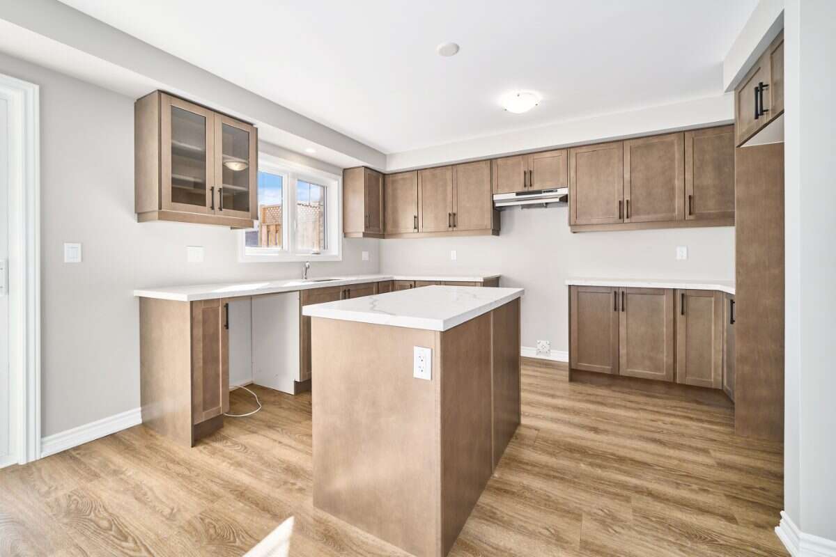 Move-In Ready 3-Bedroom Townhome in Newcastle
