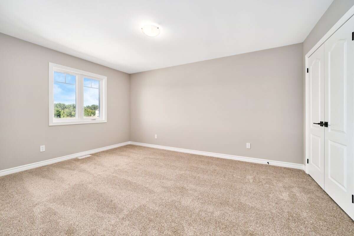 Move-In Ready 3-Bedroom Townhome in Newcastle