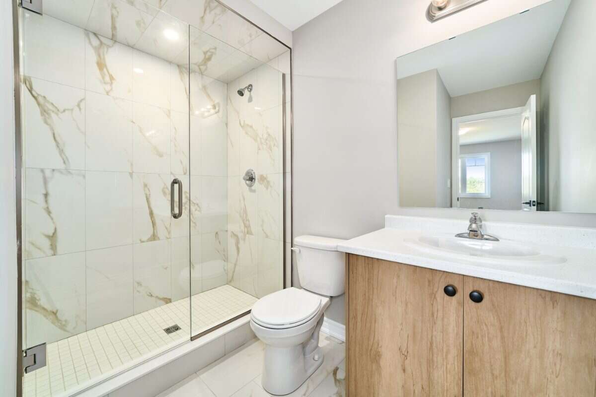 Move-In Ready 3-Bedroom Townhome in Newcastle