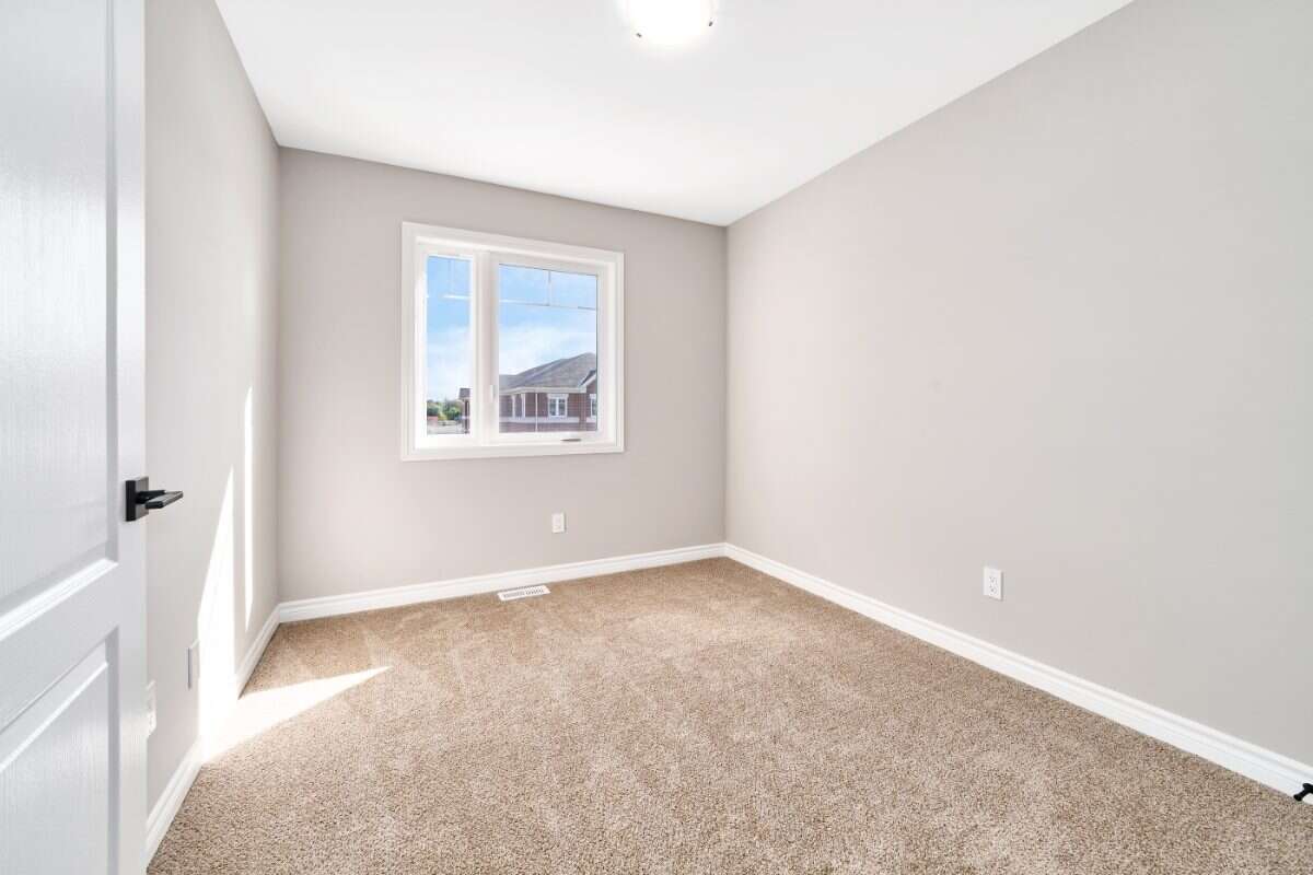 Move-In Ready 3-Bedroom Townhome in Newcastle