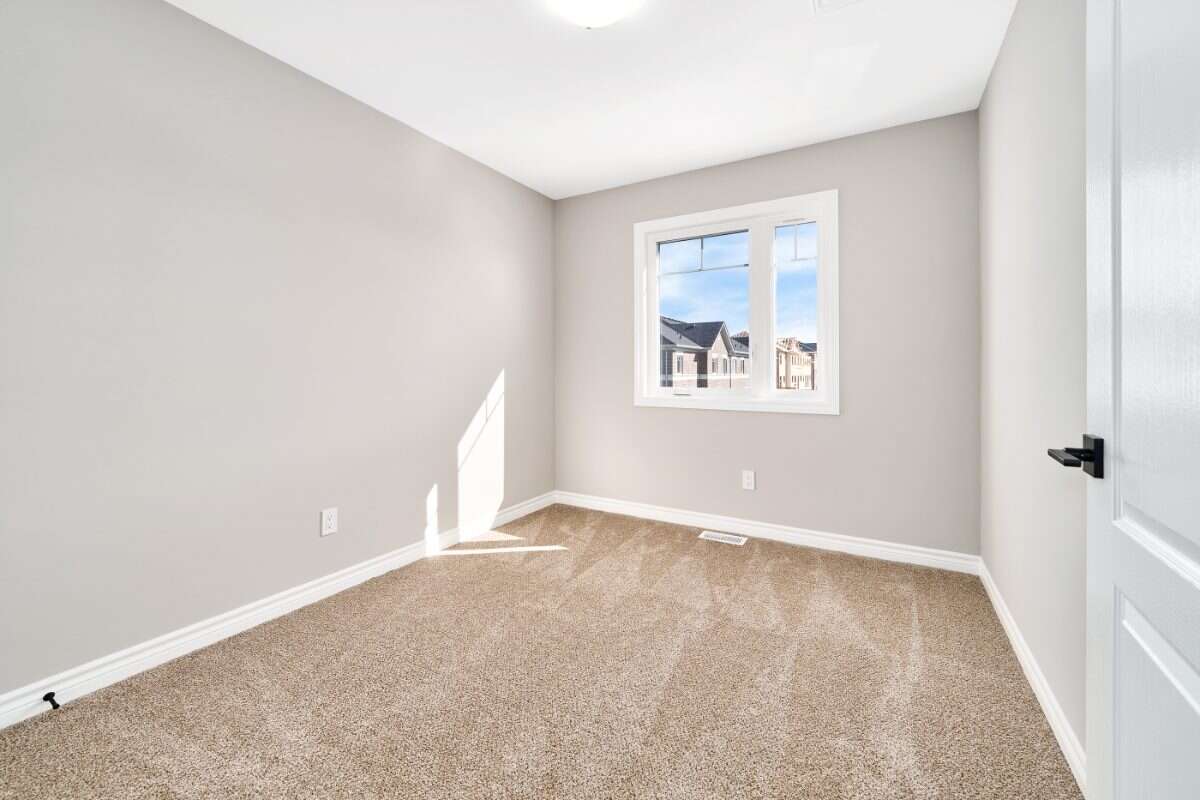 Move-In Ready 3-Bedroom Townhome in Newcastle