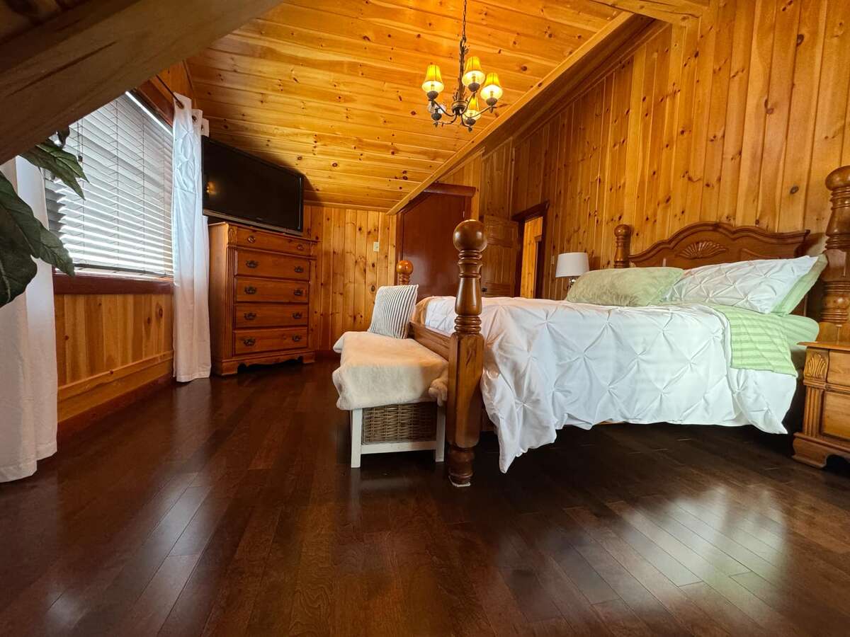 3rd bedroom upstairs