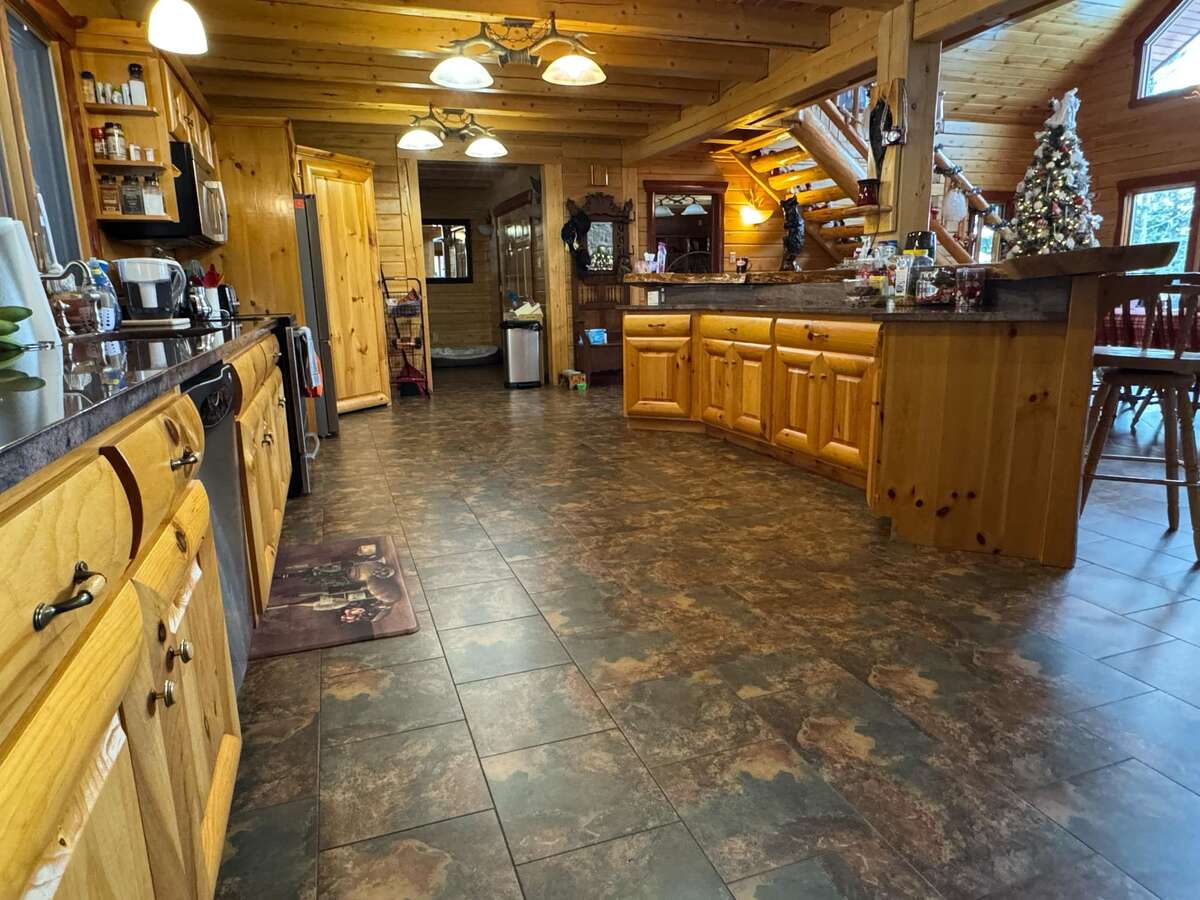 Lots of space to cook or host in the kitchen