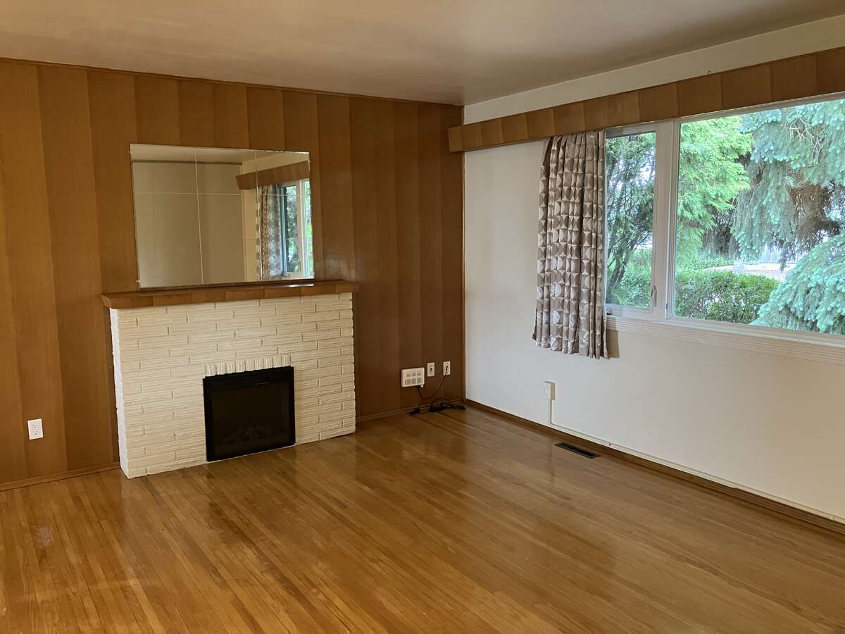 Electric-insert fireplace
