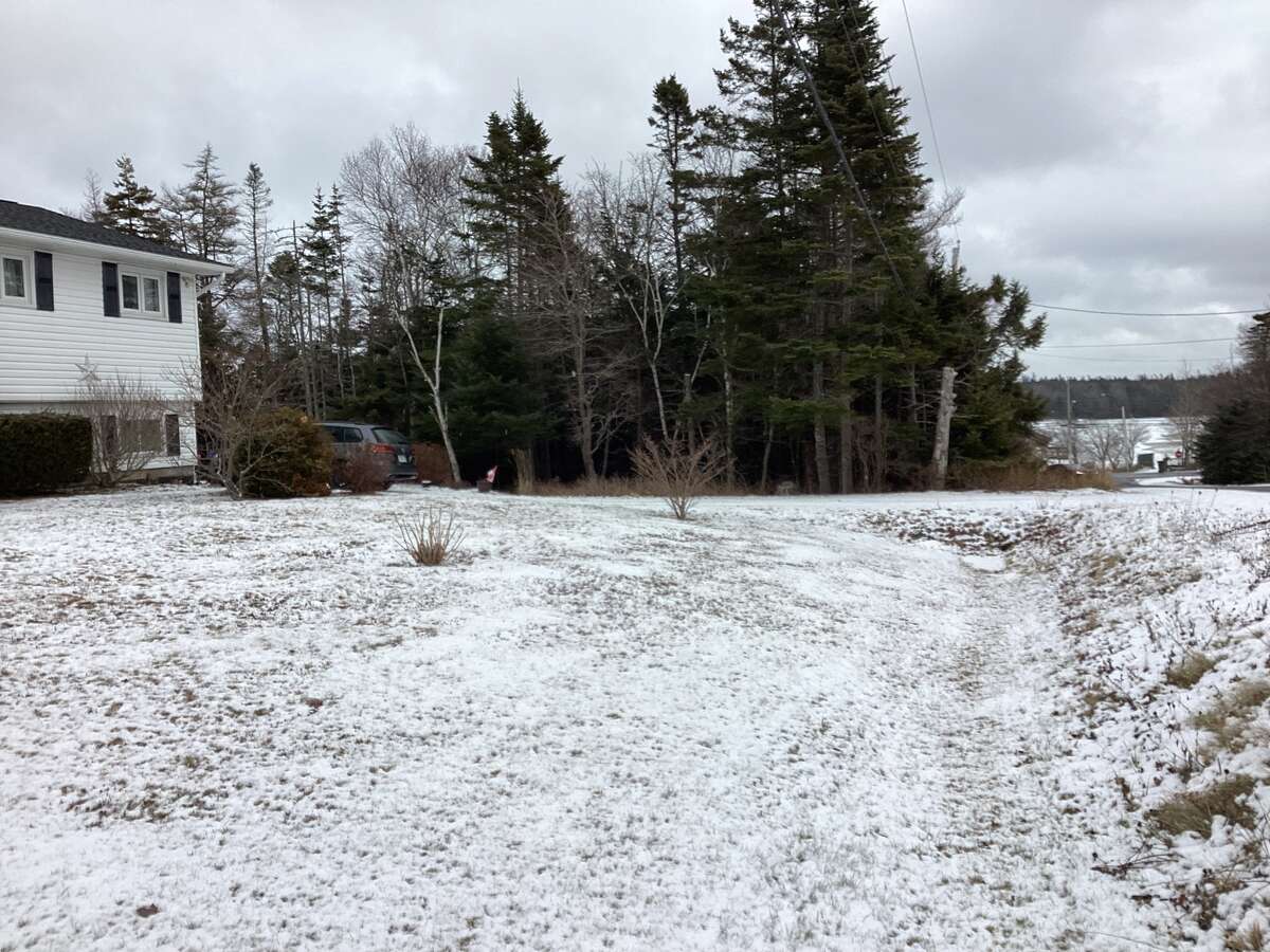 A Gem! Minutes from Lake & Ocean Provincial Parks!