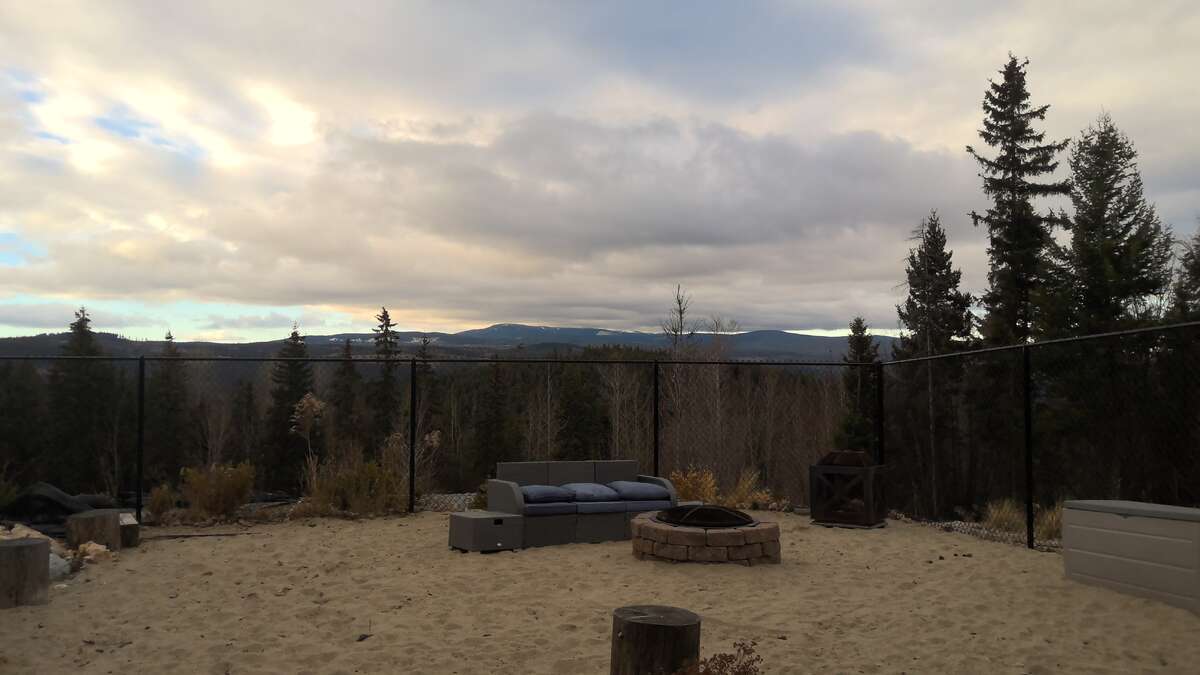 Fire pit with beach sand (south facing)