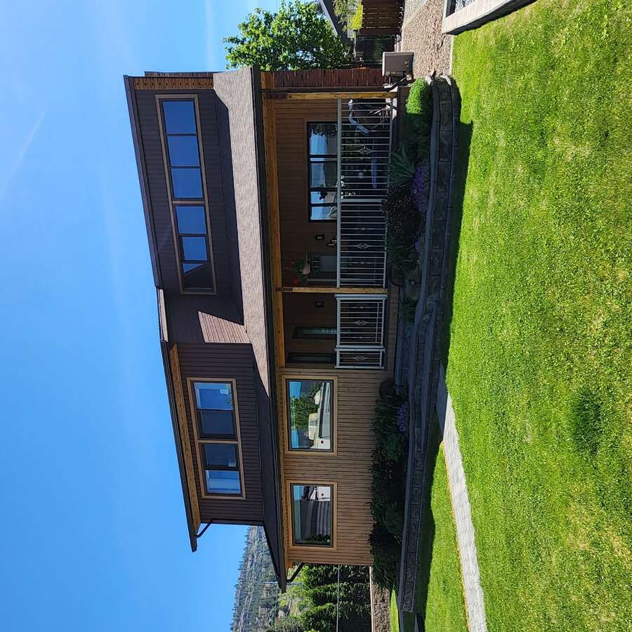146 Yorkton Avenue Front