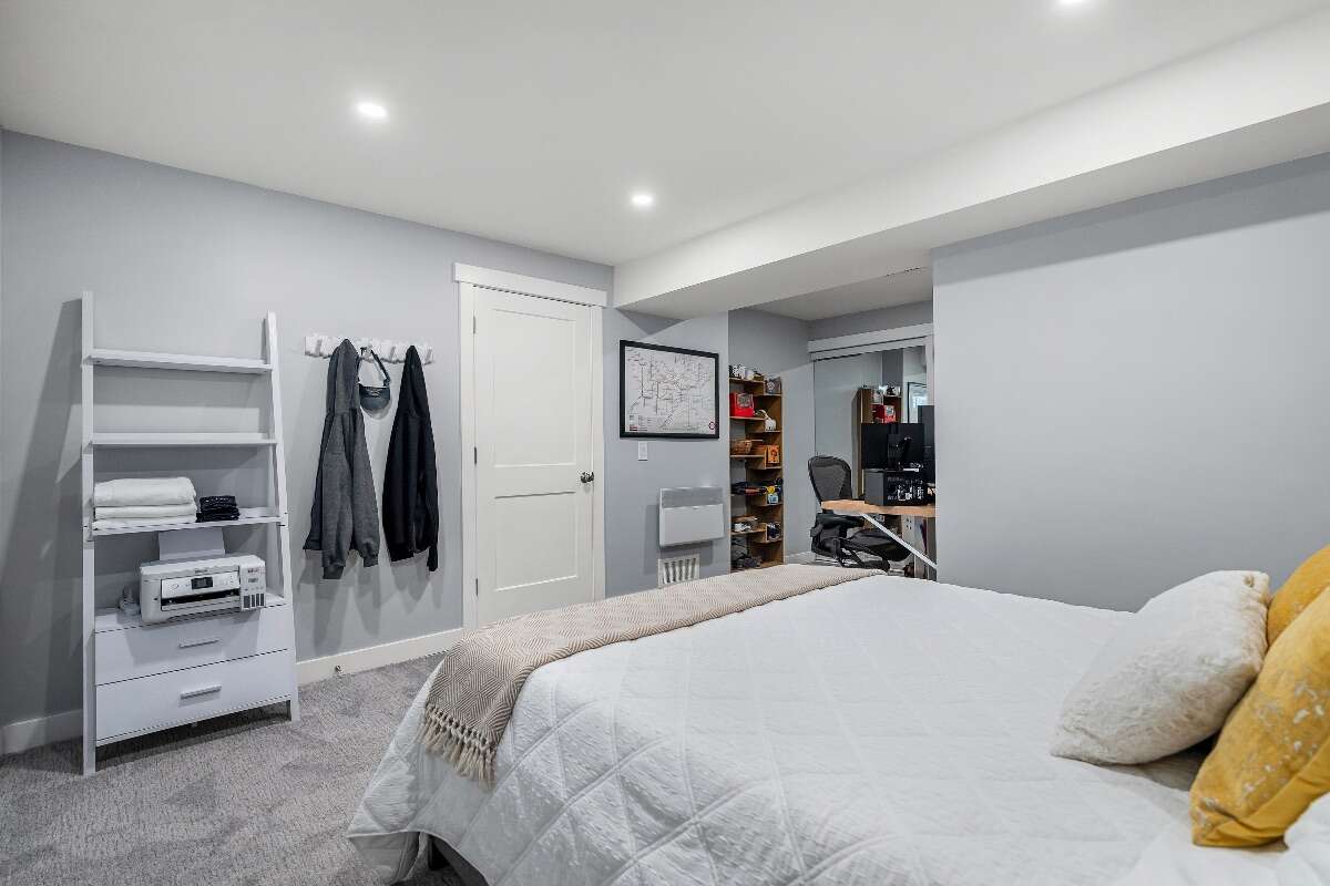 Many modern upgrades, close to amenities & parks