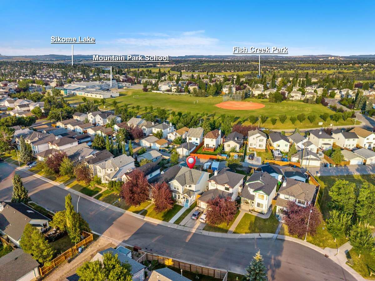 Many modern upgrades, close to amenities & parks