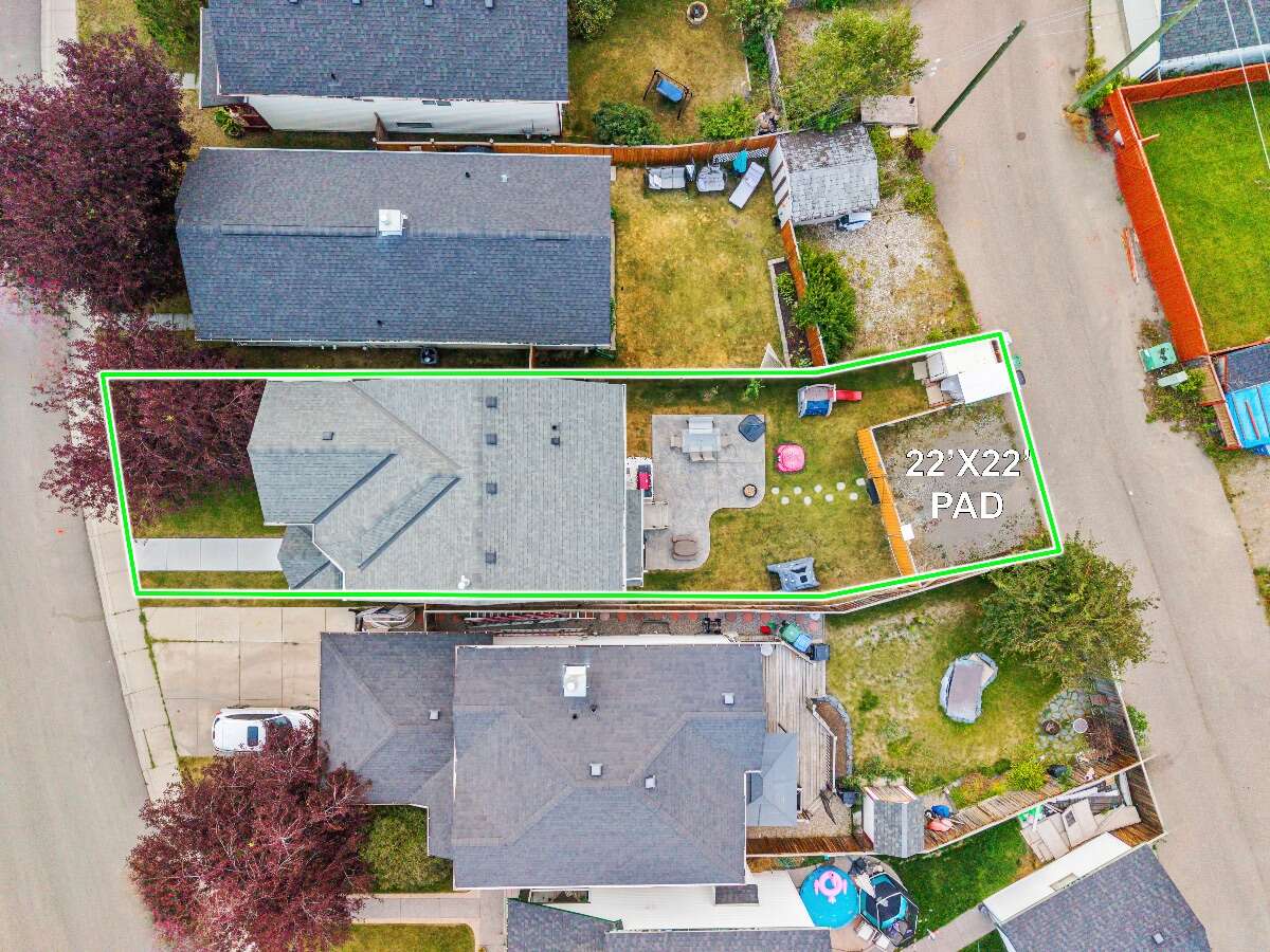 Many modern upgrades, close to amenities & parks