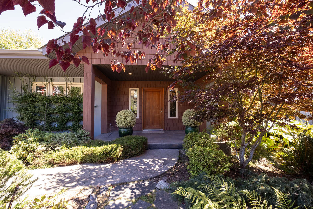 Front entrance through garden