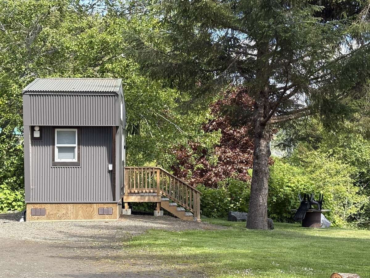 4 bedroom family home & tiny home