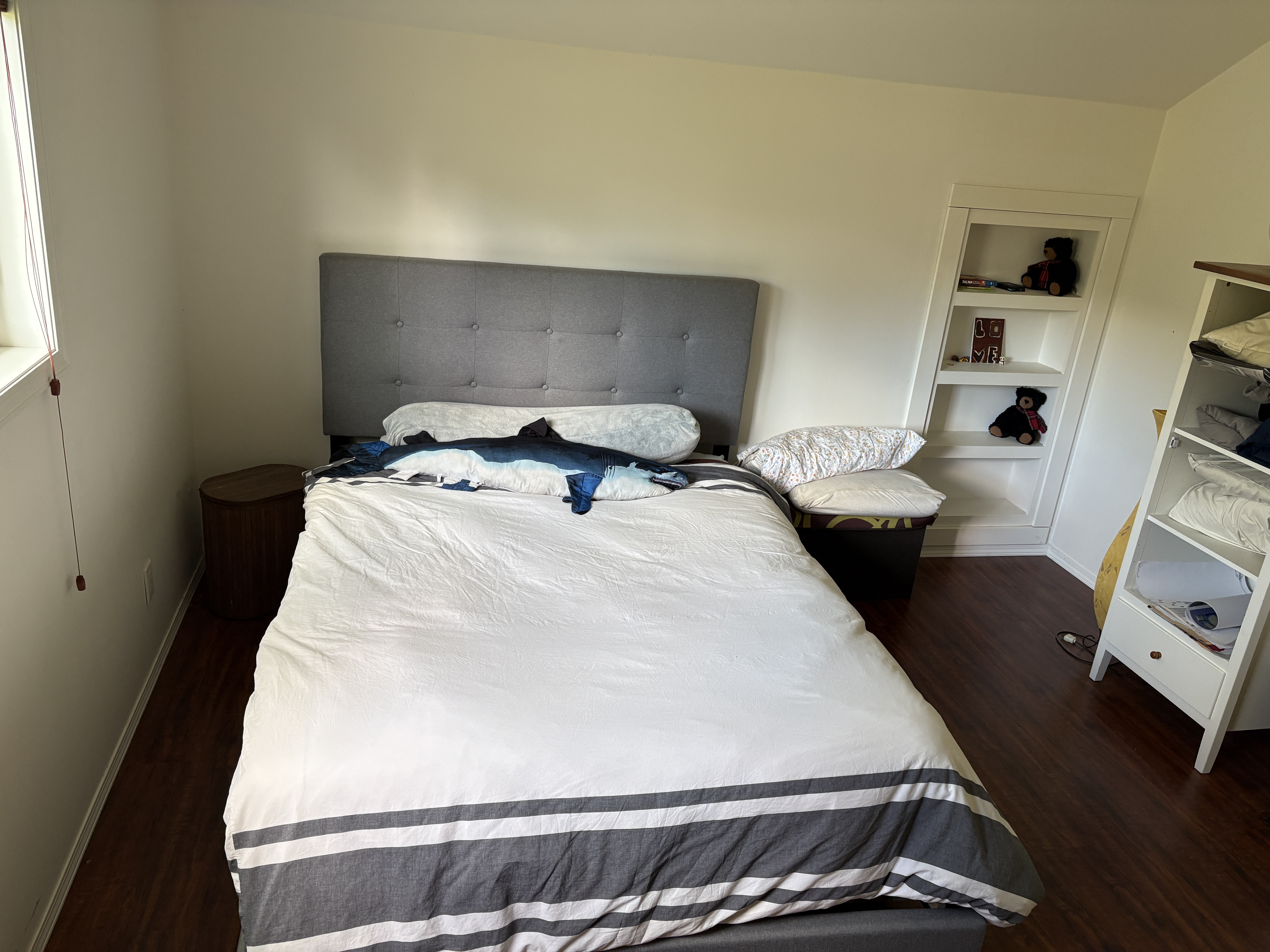 4 bedroom family home & tiny home