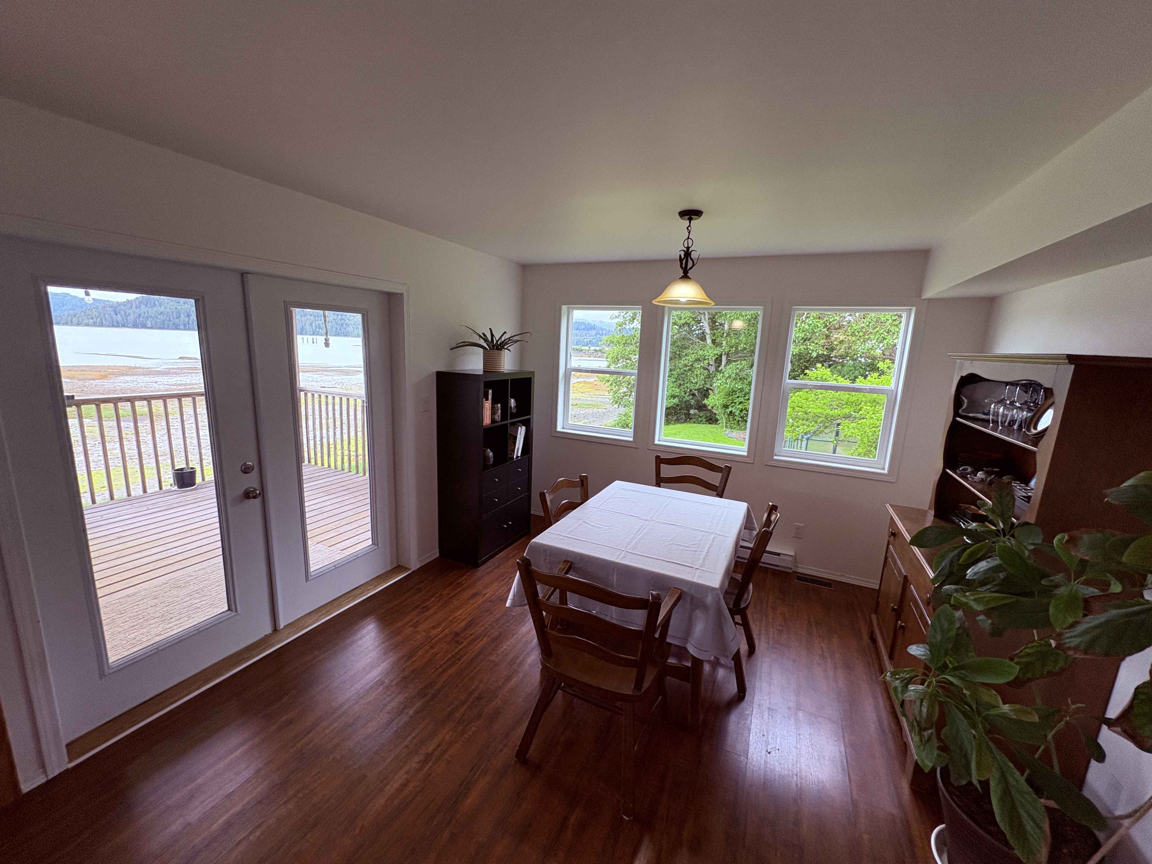 4 bedroom family home & tiny home