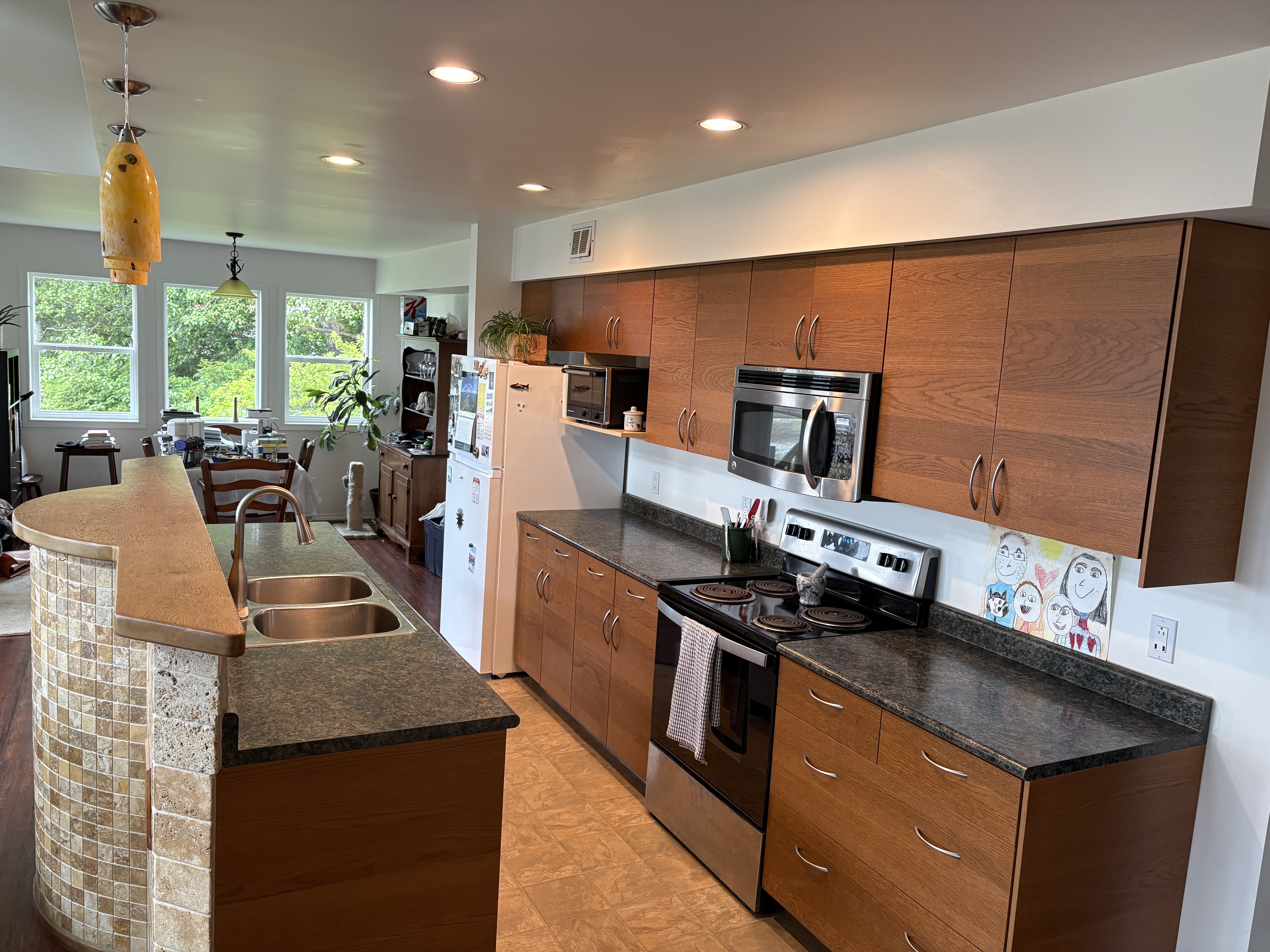 4 bedroom family home & tiny home