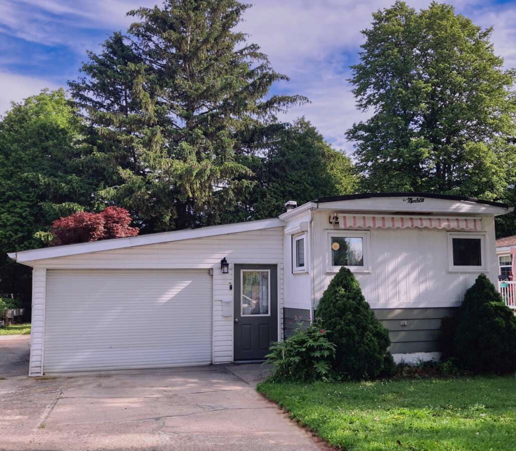 18 Sutton Drive