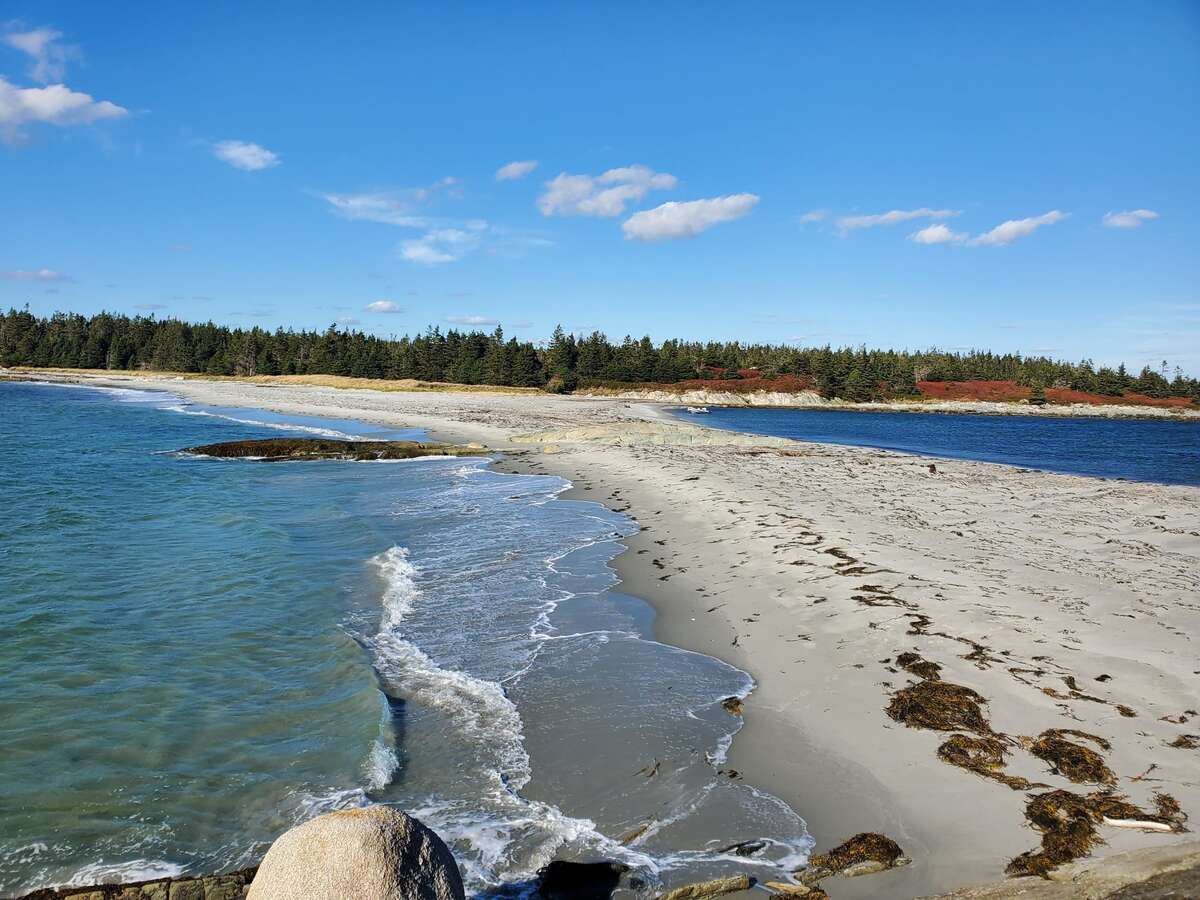 100 wild islands