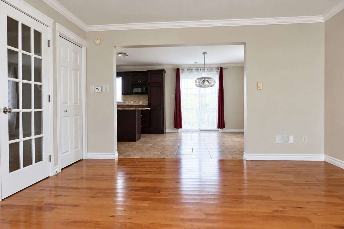 Beautiful, sun-filled 3-bedroom, 2.5-bath