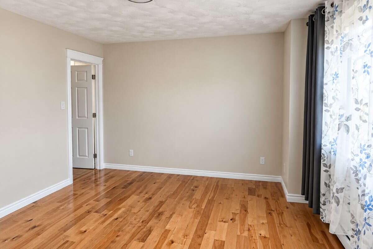 Beautiful, sun-filled 3-bedroom, 2.5-bath