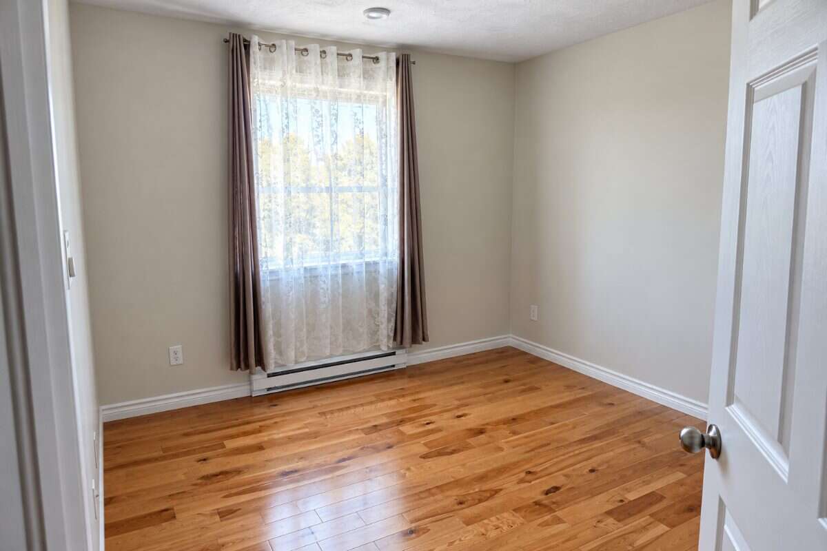 Beautiful, sun-filled 3-bedroom, 2.5-bath
