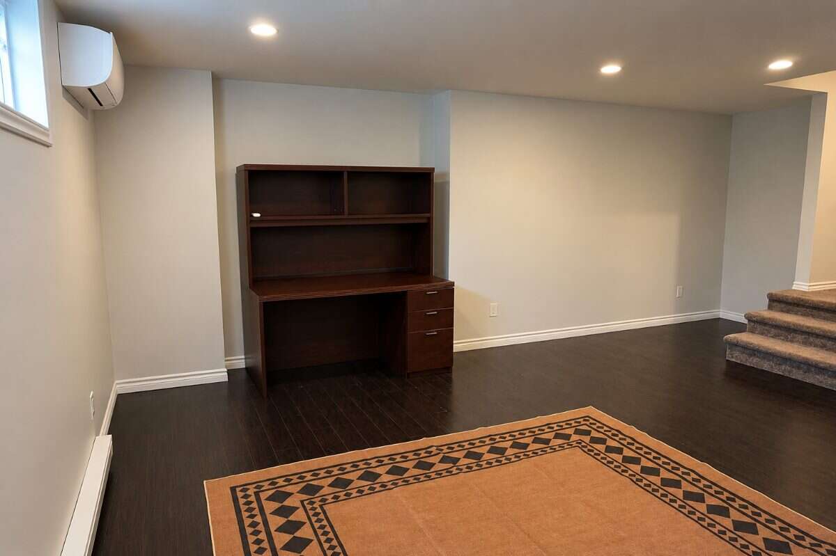 Beautiful, sun-filled 3-bedroom, 2.5-bath