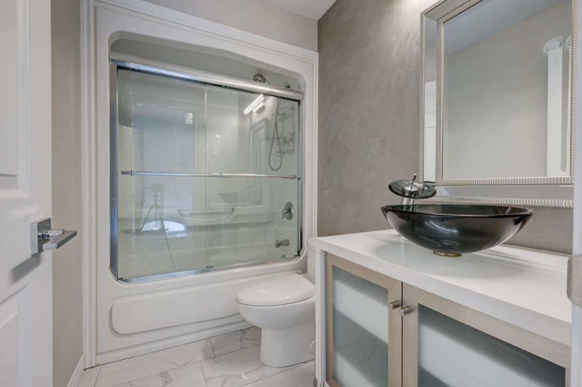 2nd Floor 2-Piece Bathroom with Jet Tub