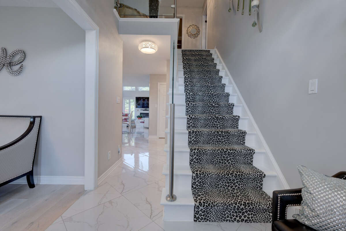 Stairway to 2nd floor from Foyer