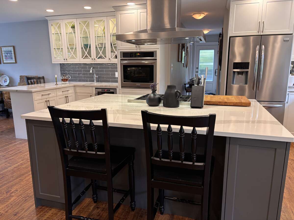 Charming rancher in desirable Huband area