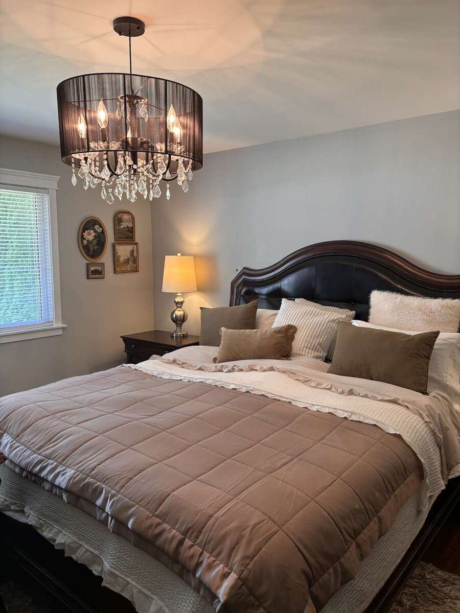 Charming rancher in desirable Huband area