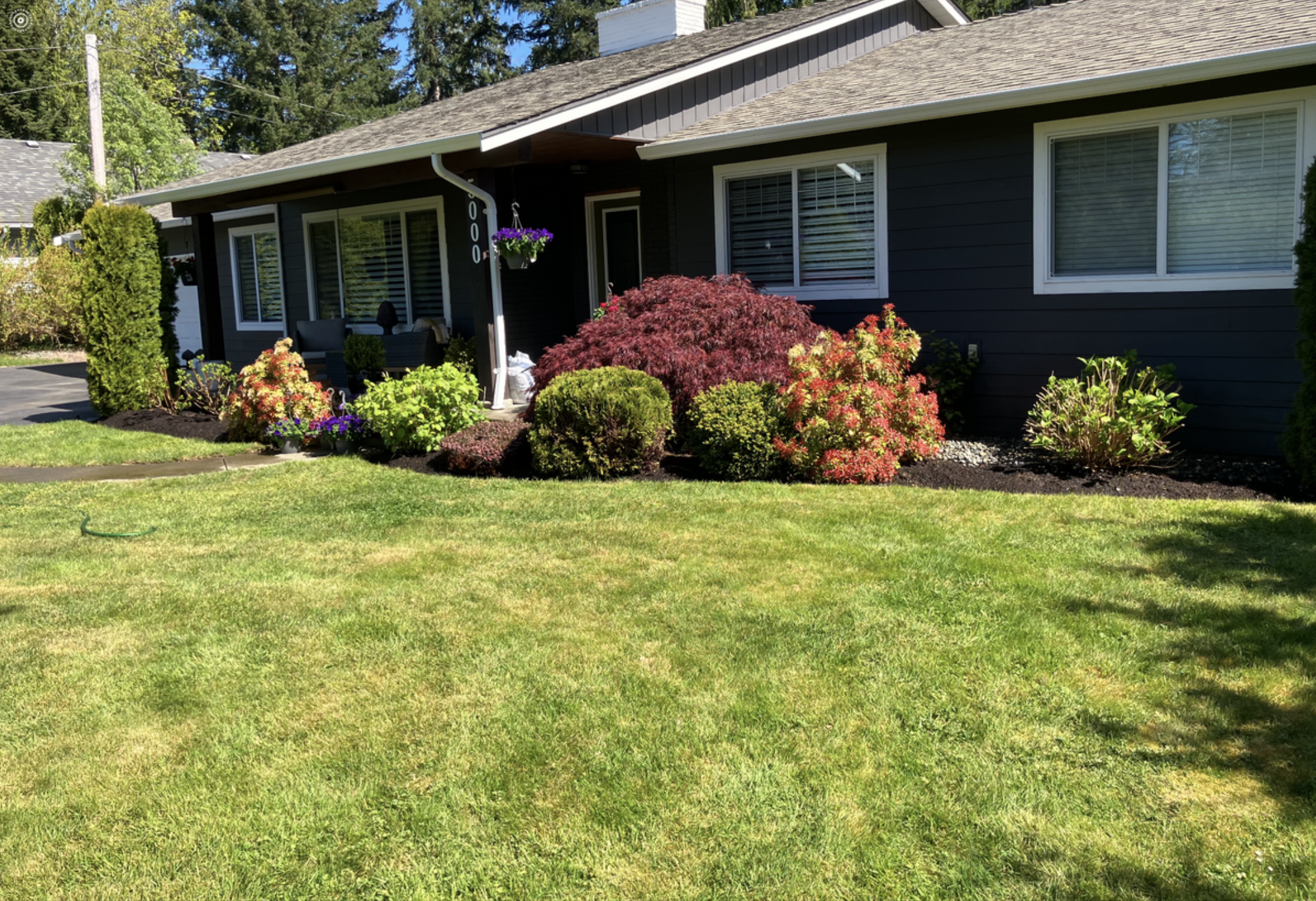 Charming rancher in desirable Huband area