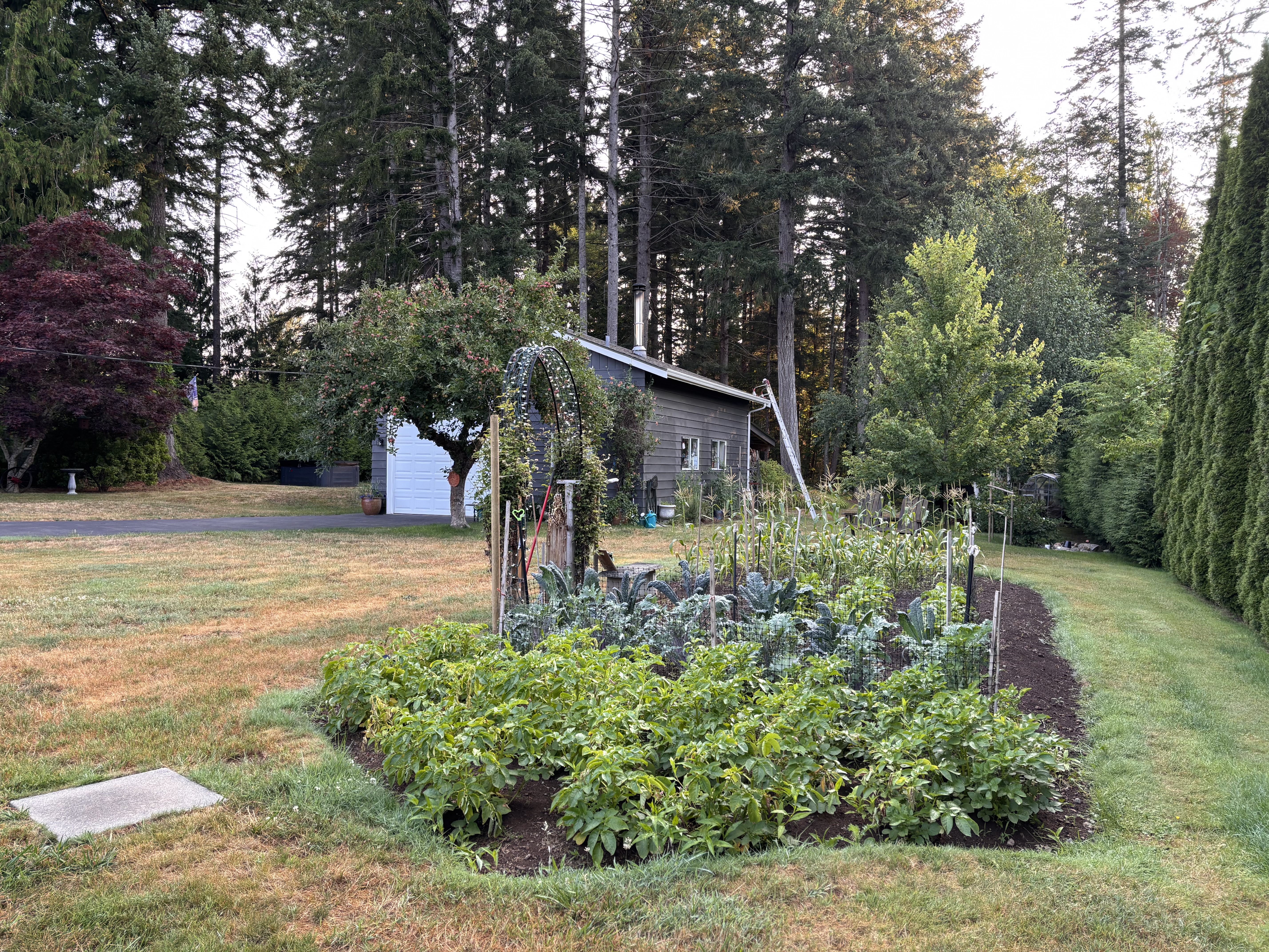 Charming rancher in desirable Huband area