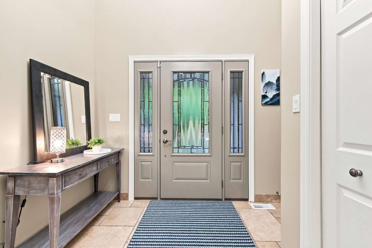 RARE Above-Ground 4-Bedroom Raised Ranch