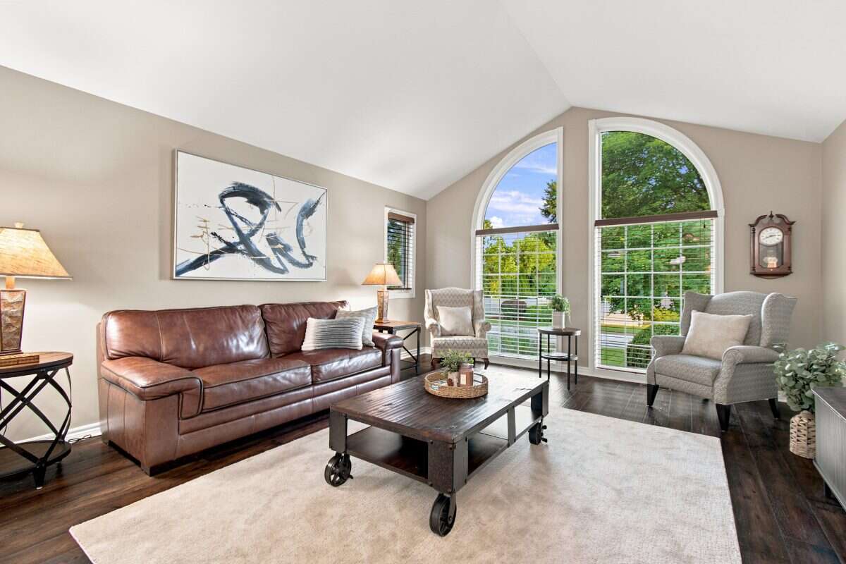 RARE Above-Ground 4-Bedroom Raised Ranch