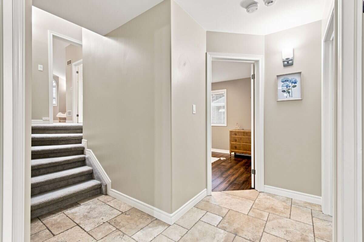 RARE Above-Ground 4-Bedroom Raised Ranch