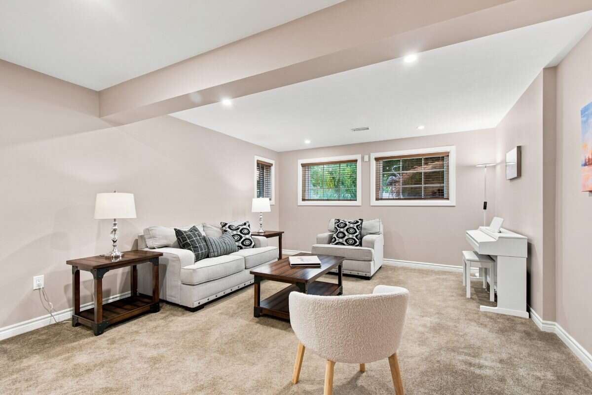 RARE Above-Ground 4-Bedroom Raised Ranch