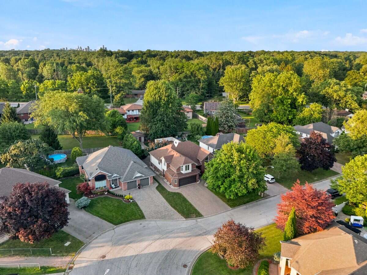 RARE Above-Ground 4-Bedroom Raised Ranch
