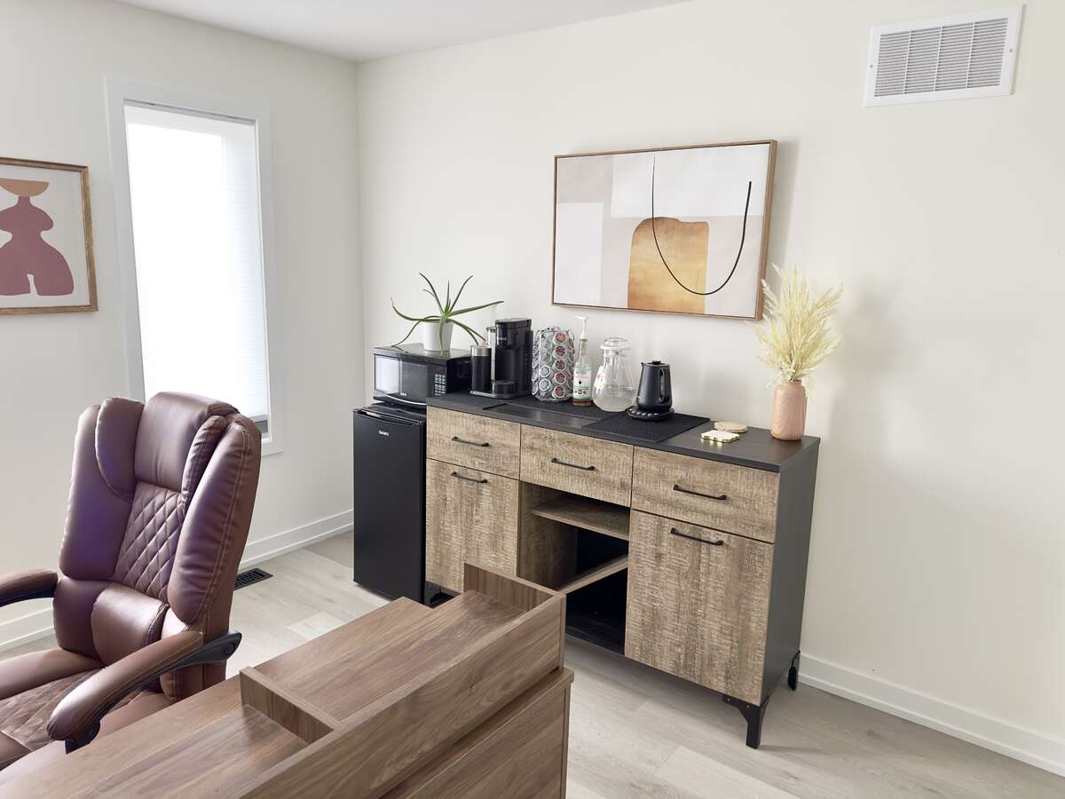 Second Bedroom (Office)