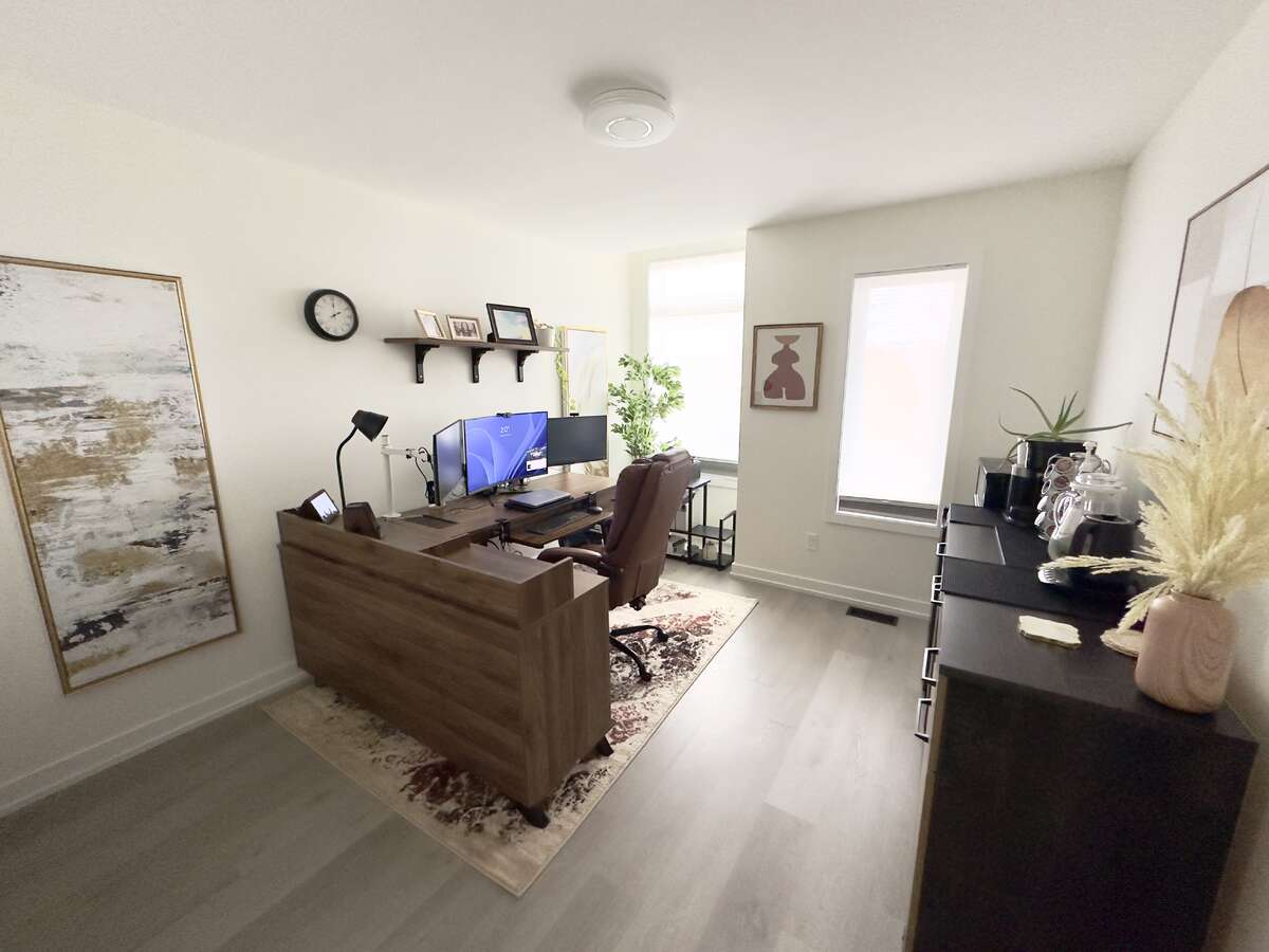 Second Bedroom (Office)