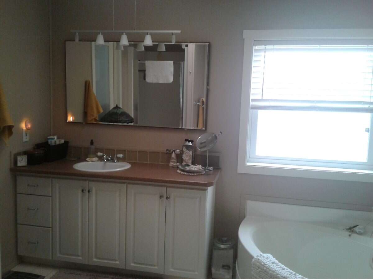 Desirable 55+ Mobile Park Courtenay Van. Island 