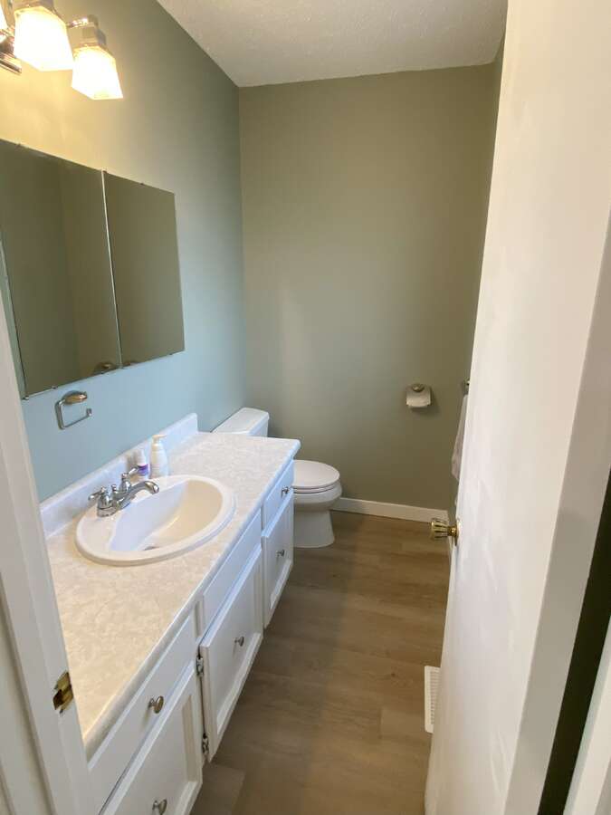 Master ensuite bathroom
