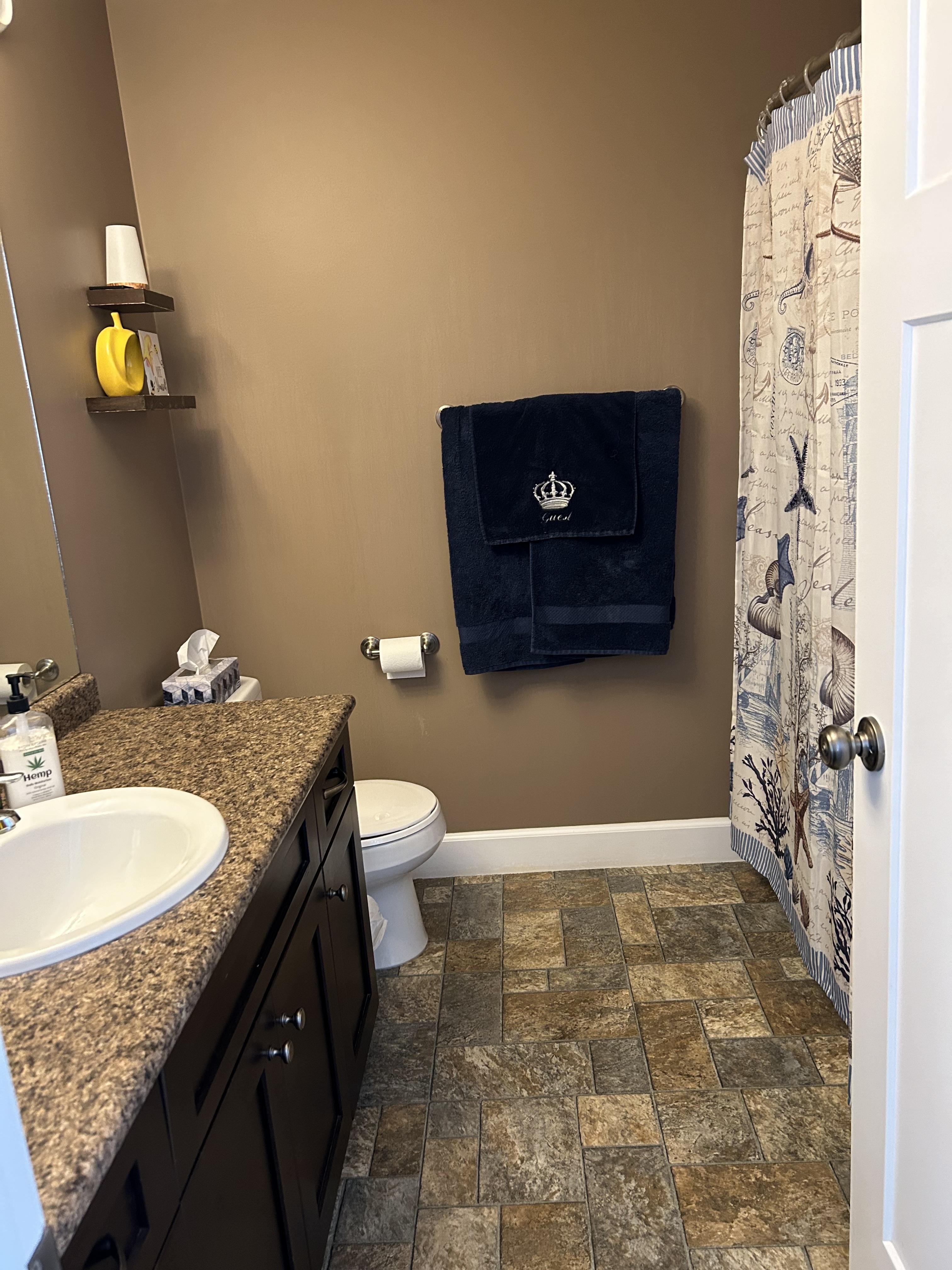 Beautiful Raised Bungalow in College Park