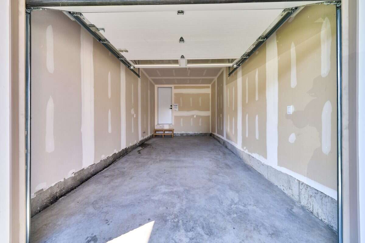 Move-In Ready 3-Bedroom End Unit in Newcastle