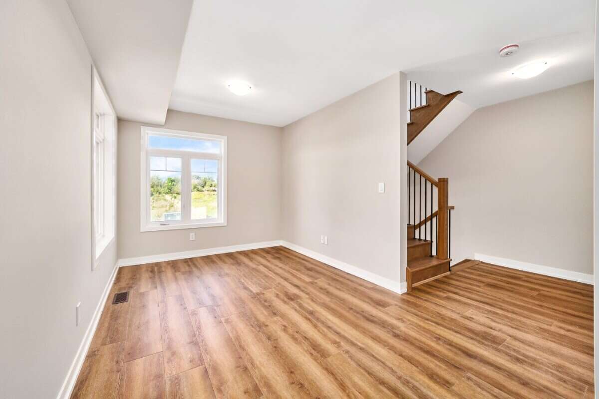 Move-In Ready 3-Bedroom End Unit in Newcastle