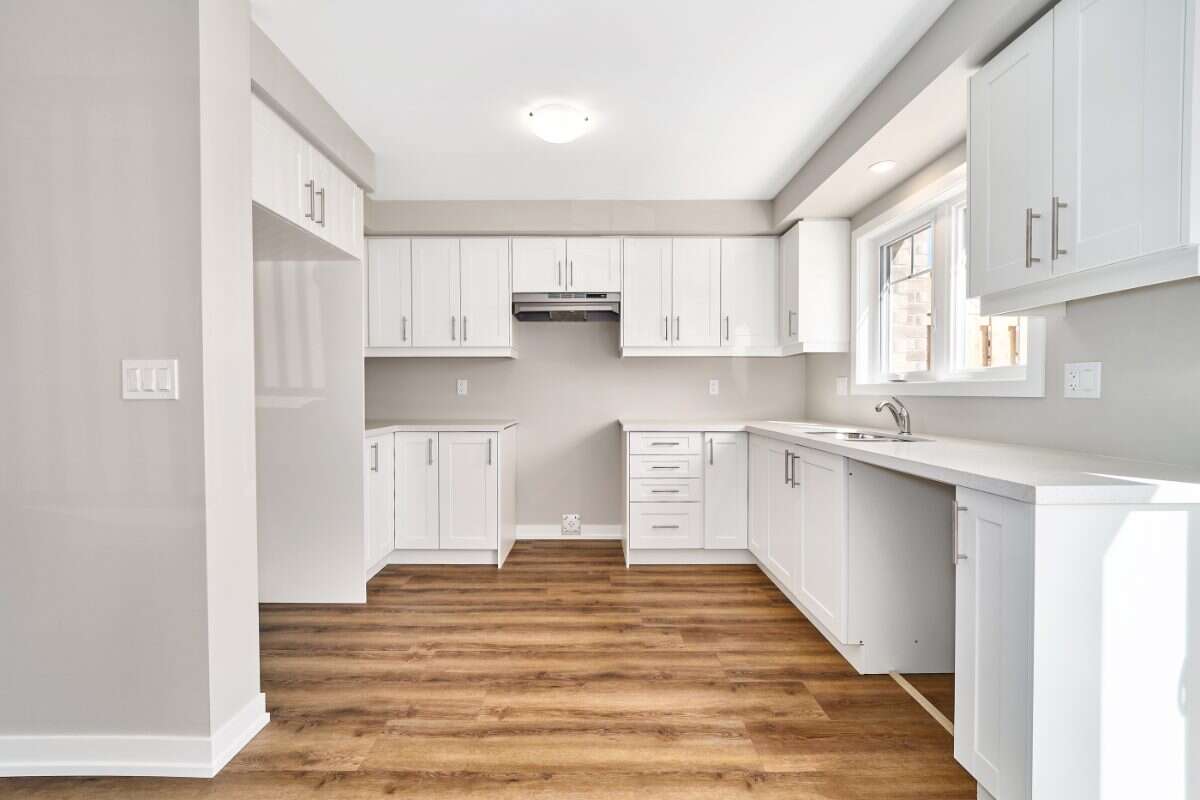 Move-In Ready 3-Bedroom End Unit in Newcastle