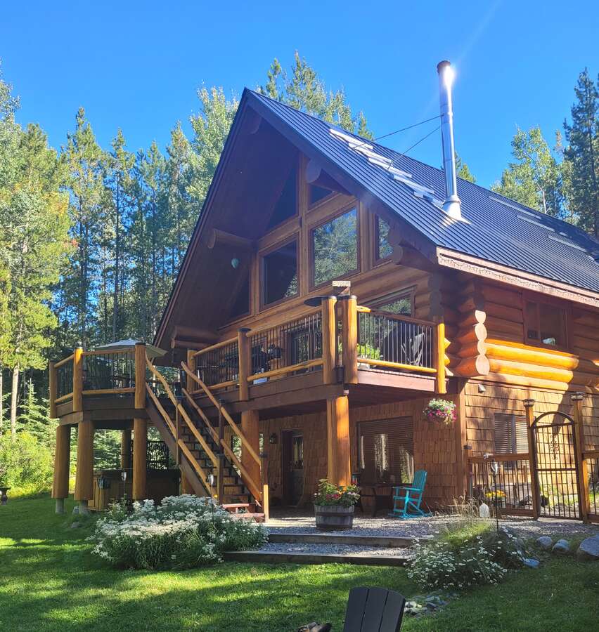 House For Sale Lac Le Jeune, BC