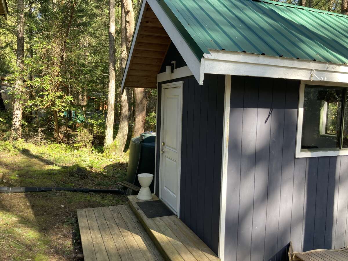 Cabin/studio