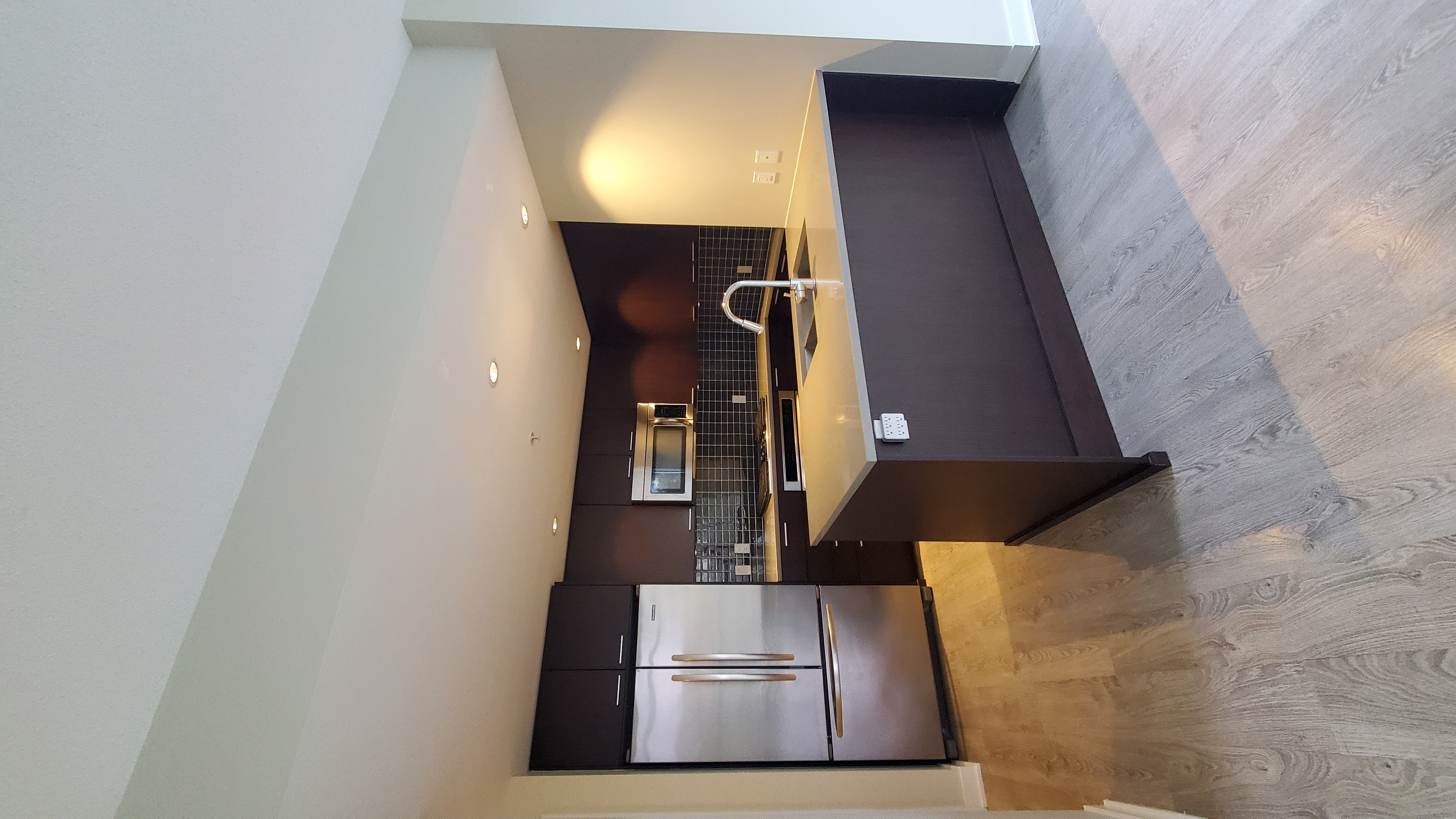 Discover elevated urban living at Grand Central 3